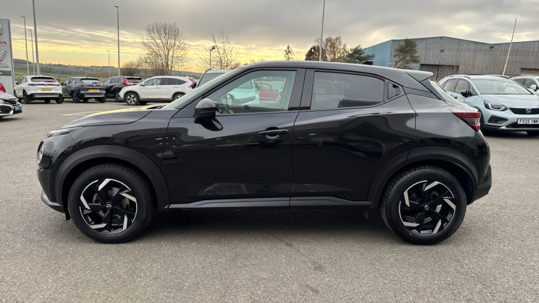 Nissan Juke 1.0 DiG-T 114 N-Connecta 5dr DCT Petrol Hatchback